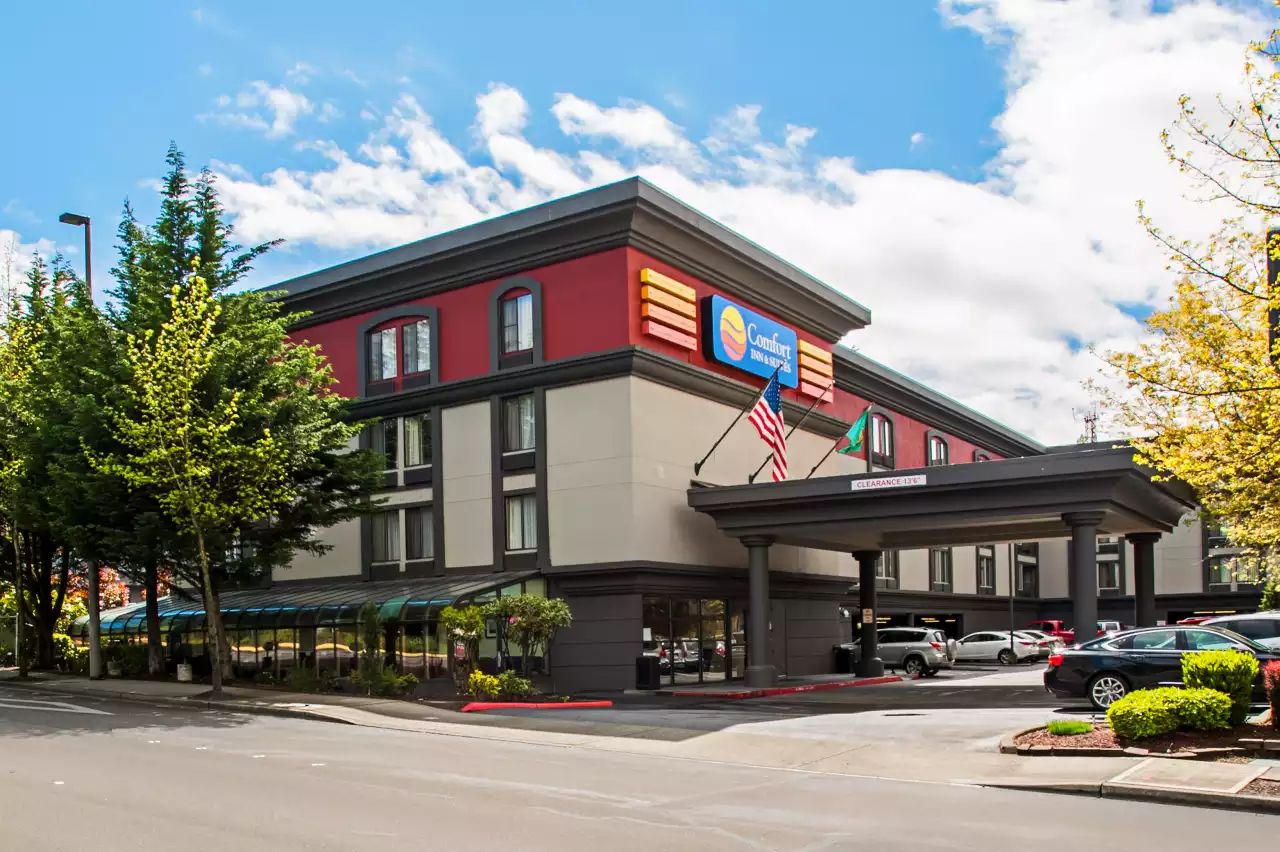 Comfort Inn SeaTac 7 Days Parking Package Seattle WA Hotels Airport