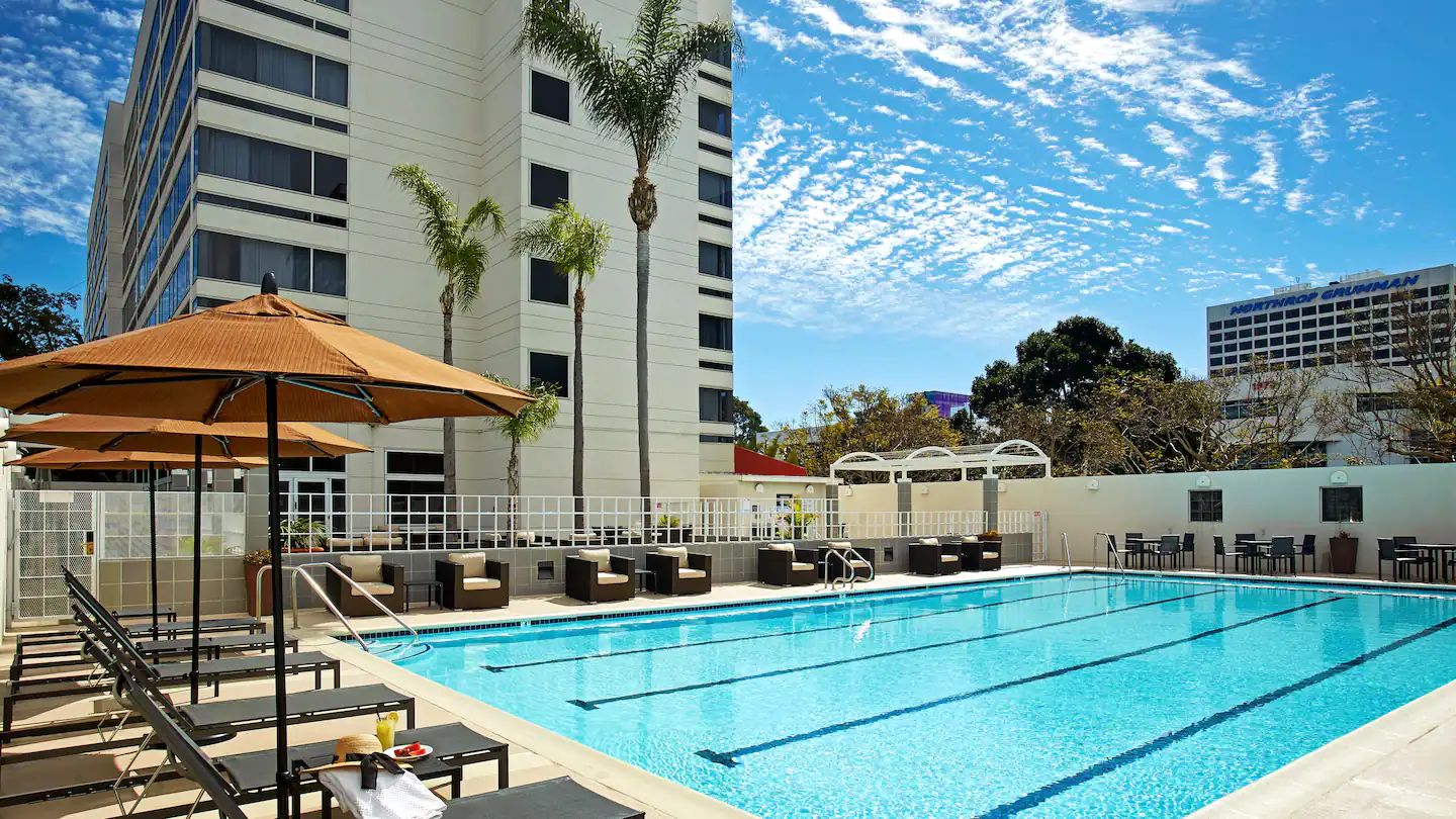 DoubleTree By Hilton Hotel LAX El Segundo CA Hotels Airport Hotels
